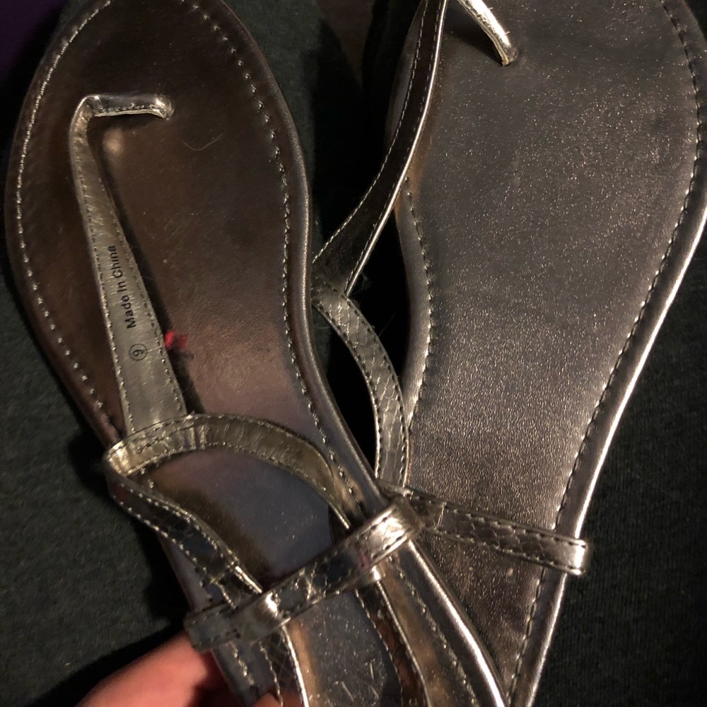 New your and company sandals